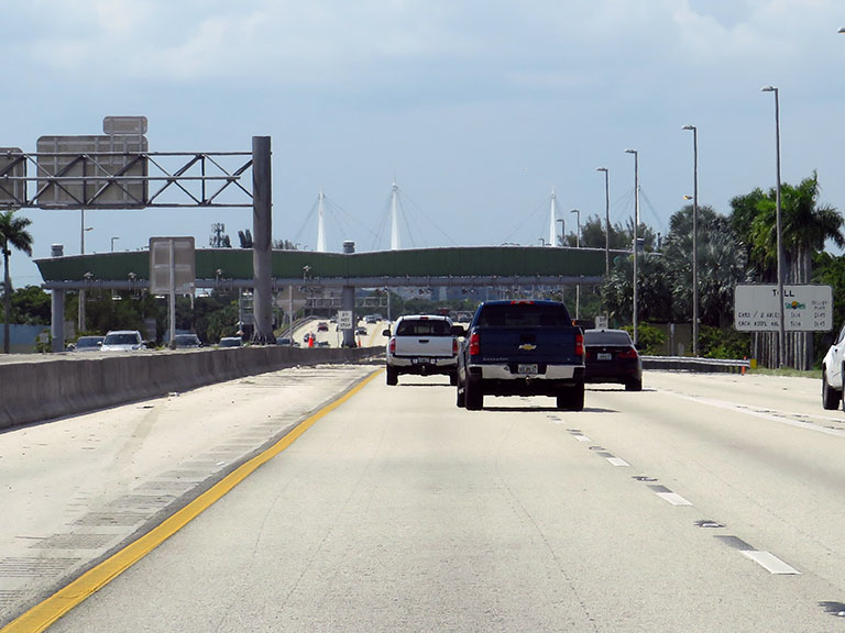 Florida's Turnpike At Golden Glades Toll Plaza