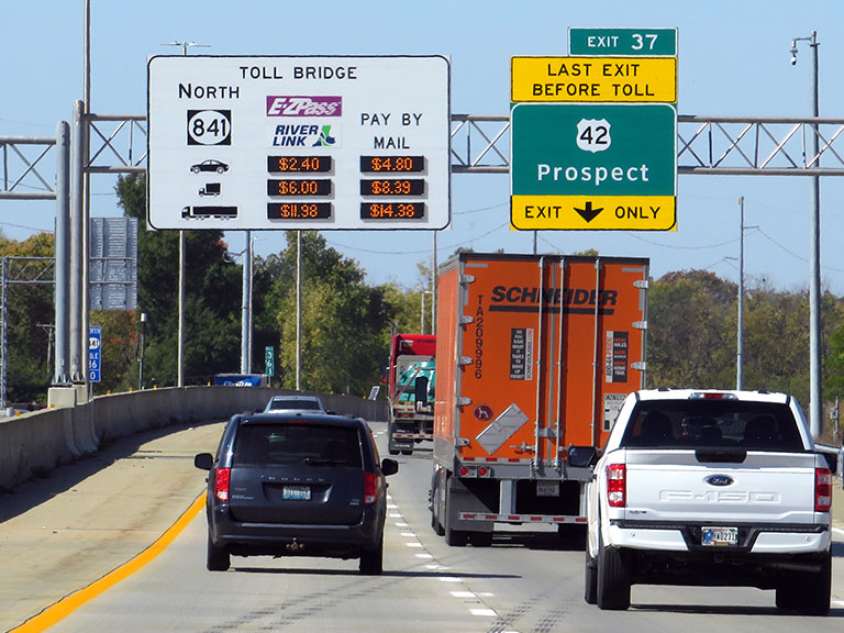 KY 841 northbound near Exit 37, just south of the Lewis and Clark Toll Bridge to Indiana