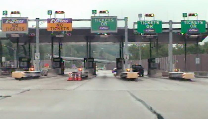 Pennsylvania Turnpike At Warrendale Toll Plaza